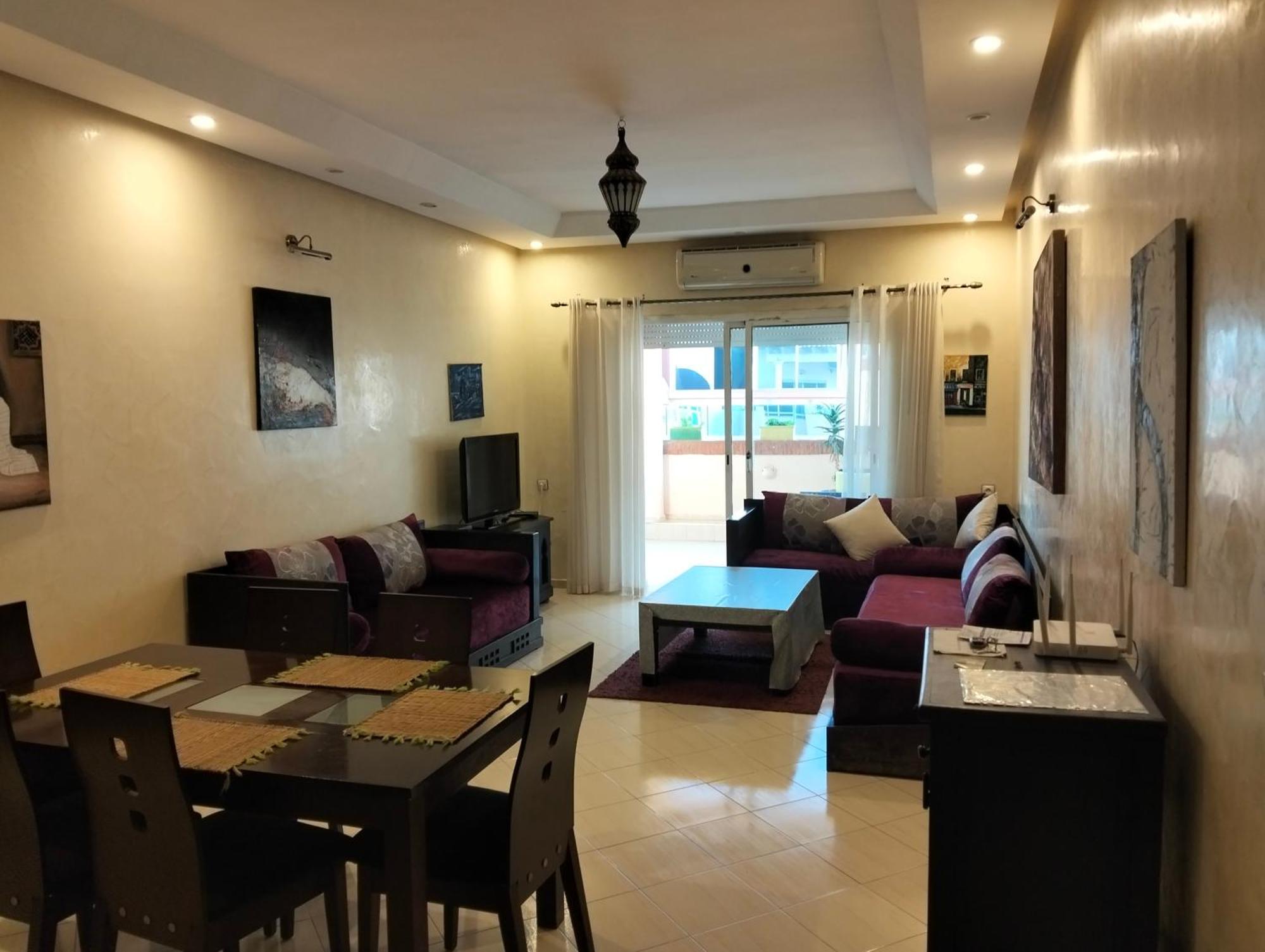Appart Najia Au Centre Kenitra Avec Grande Terrasse Exterior photo